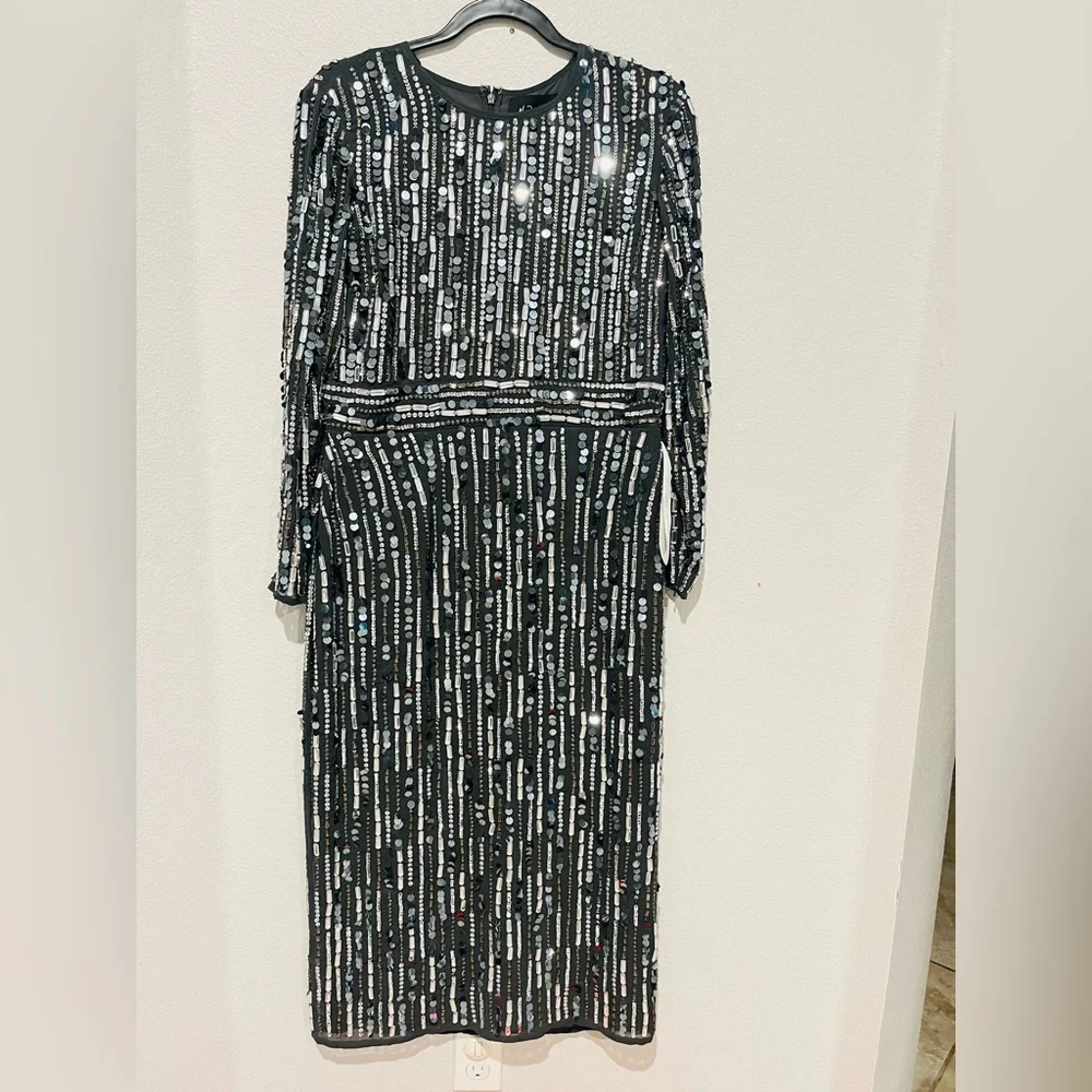 MAC DUGGAL 93590A
Embellished High Neck Long Sleeve Fitted Dress size 10 - Picture 5 of 12